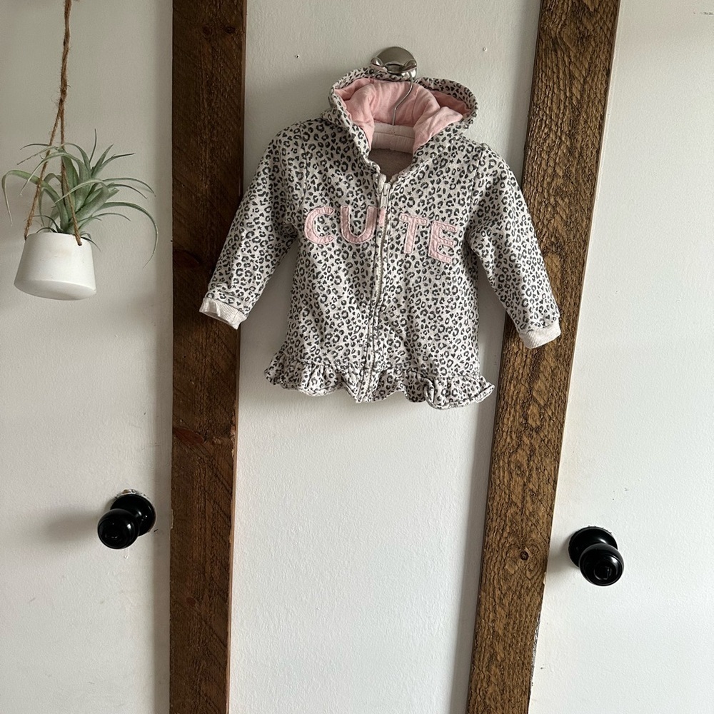 Baby Girl Cheetah “Cute” Print Hoodie Zip Jacket Sweater Cozy 9-12 Months - Picture 3 of 8